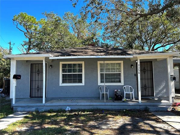 saint-petersburg-florida-81387106 picture