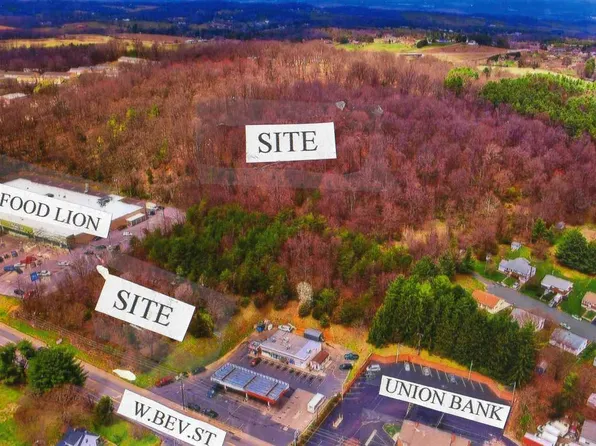 2311 W Beverley St, Staunton, VA 24401