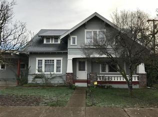 1030 N 11th St, Cottage Grove, OR 97424