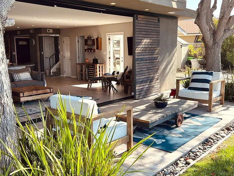 Outdoor seating
