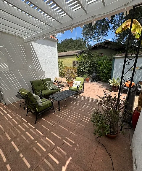 1562 N Mar Vista Ave — Photo 20