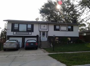 15325 Las Robles St, Oak Forest, IL 60452