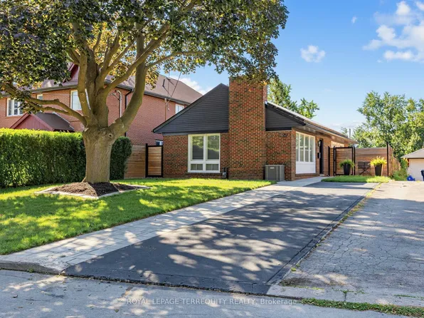 29 Sedgewick Cres, Toronto, ON M1K 3T5