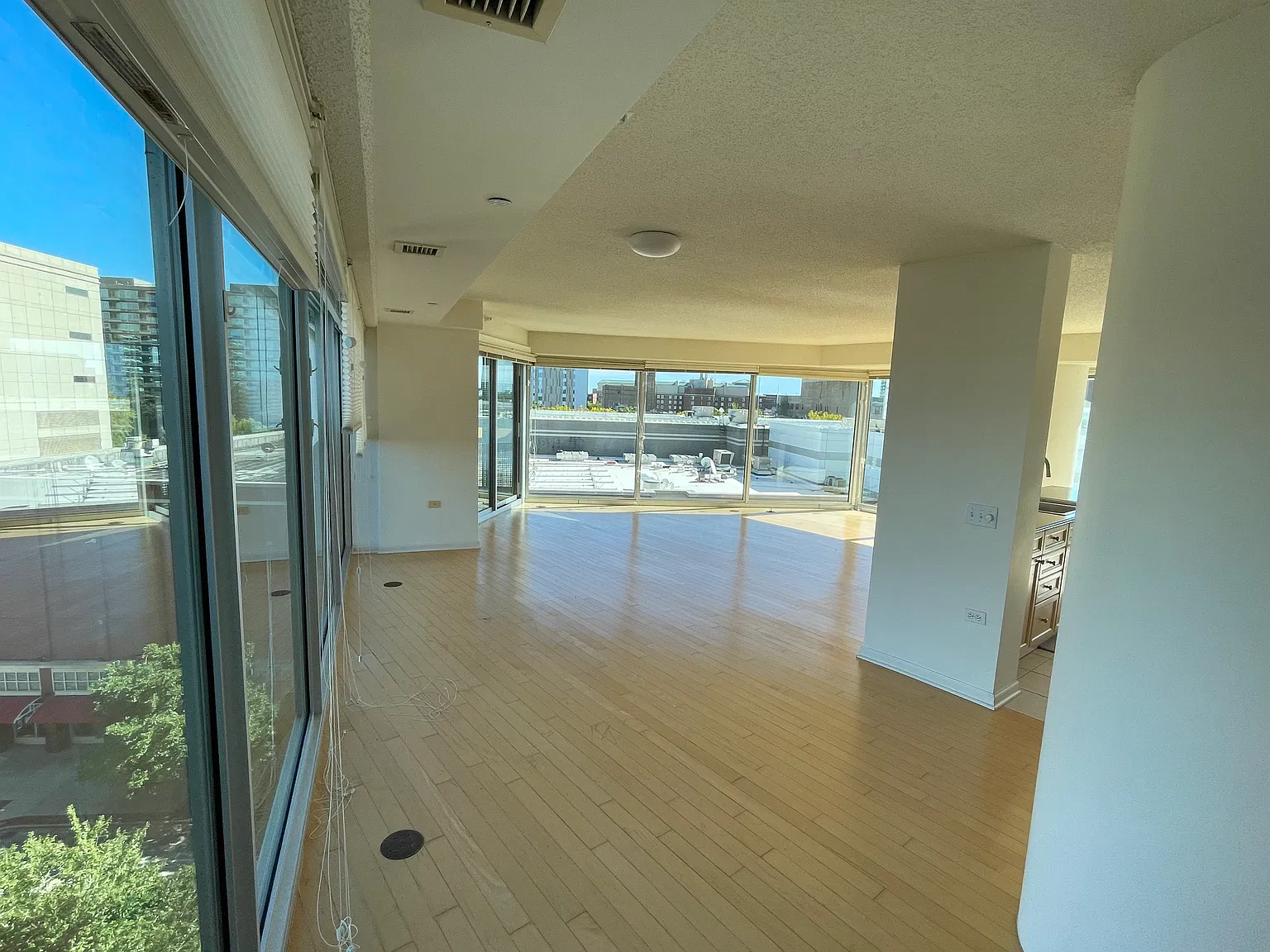 3 bed, 1680 sqft, $4,600 — Photo 3