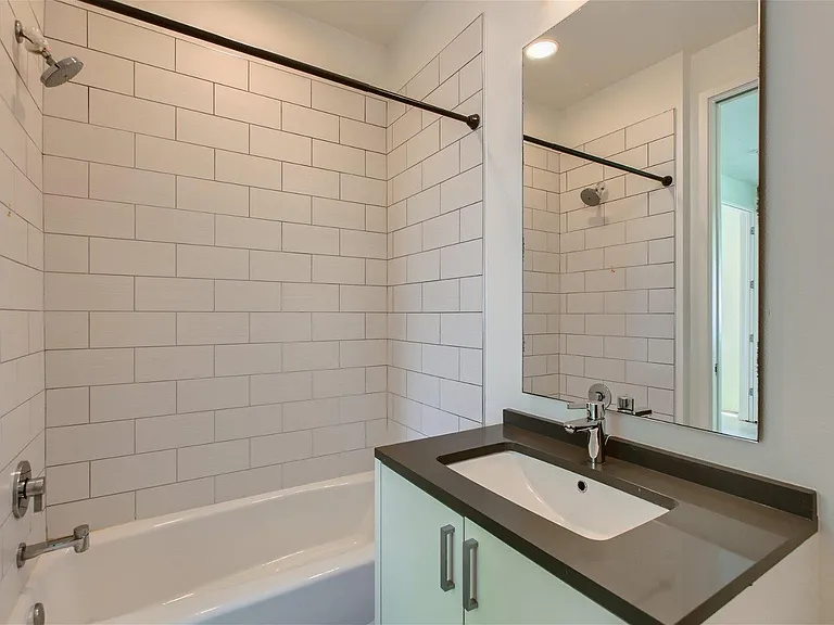 707 Cardinal Ln #L2 — Photo 17