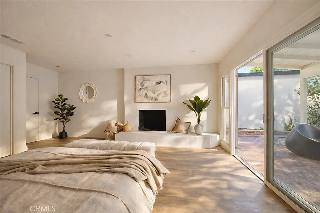 4 bed, 1603 sqft, $8,500 — Photo 2