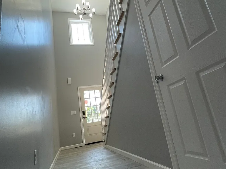 98 Timberhill Dr — Photo 13
