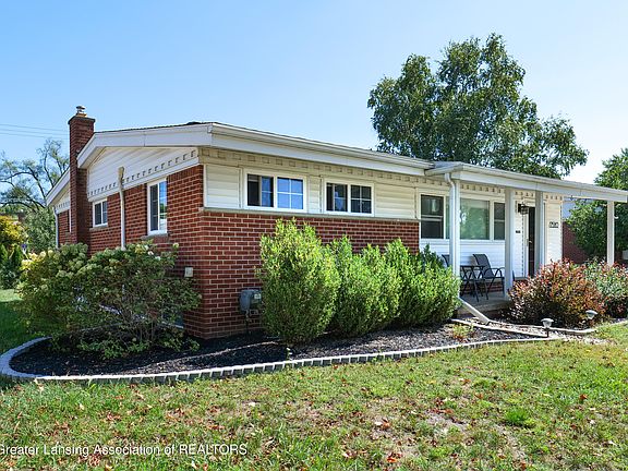 2nd image of 17580 Dolores St