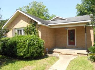 700 S East St, Abbeville, LA 70510