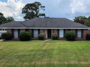 2514 9th St, Port Neches, TX 77651