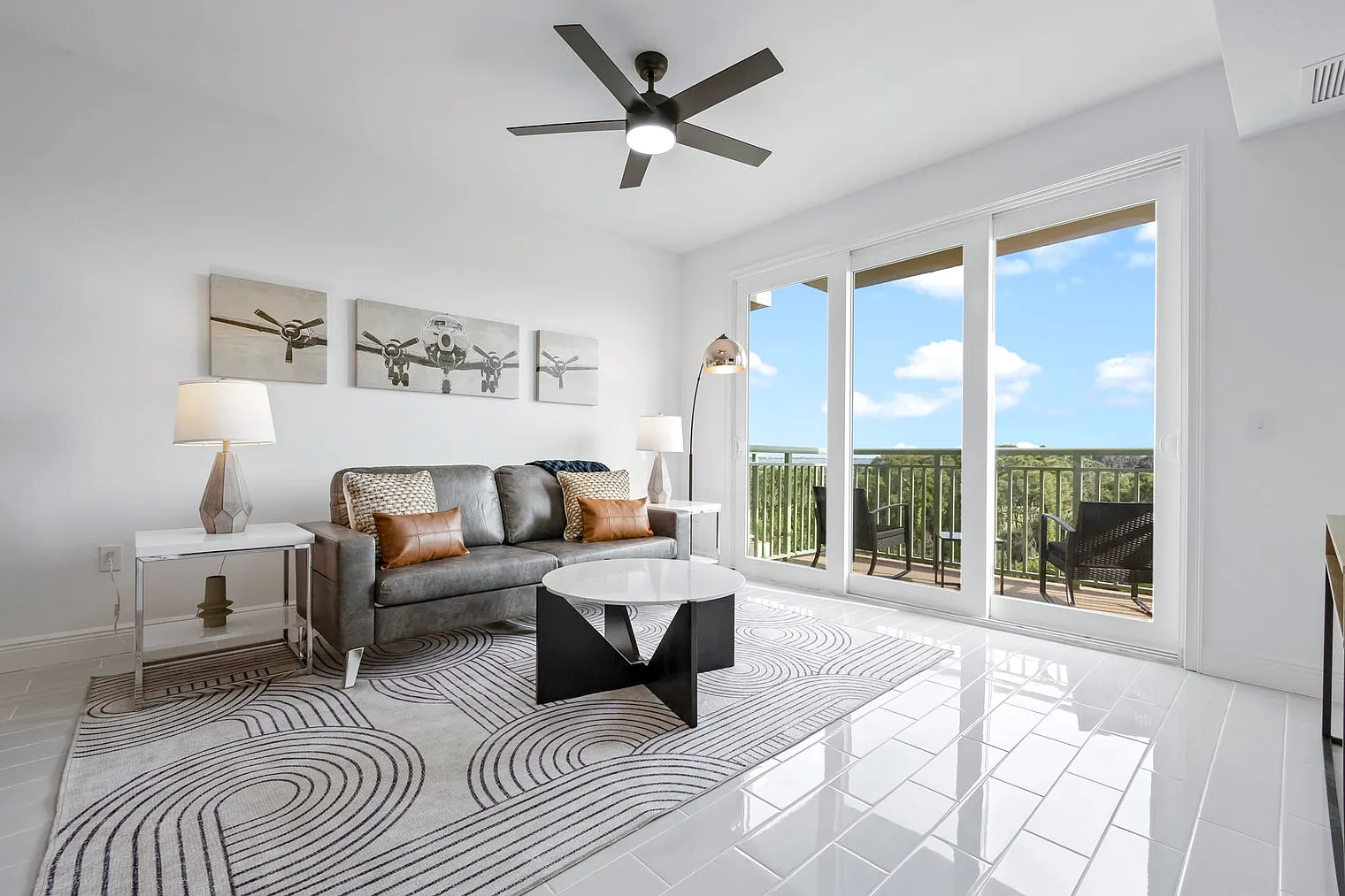 4 bed, 4.0 bath, 2658 sqft, $8,947 — Photo 1