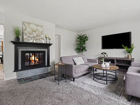 3rd image of 362 N Edgewood Ave