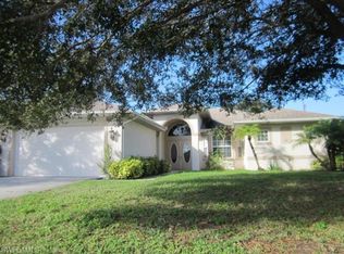 101 Sebring Cir, Lehigh Acres, FL 33936