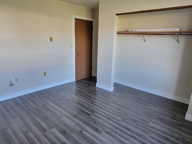 1106 Western Ave #103 — Photo 5