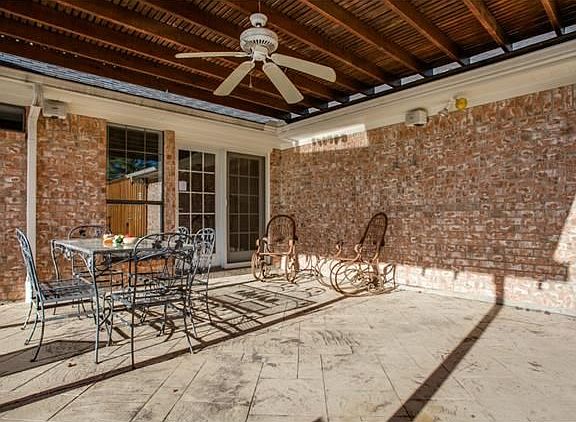 4th image of 1577 Century Oaks Dr