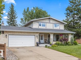 13 Lloyd Pl, Saint Albert, AB T8N2H4