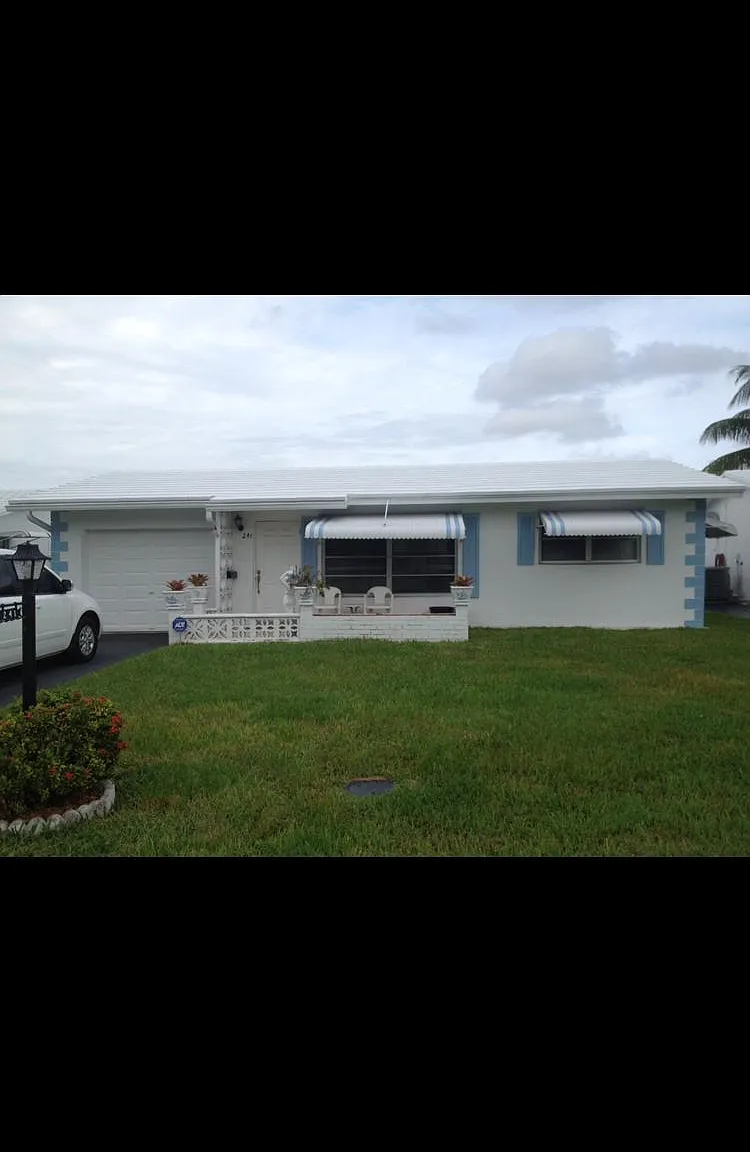 2 bed, 1.5 bath, 1131 sqft, $2,400 — Photo 3
