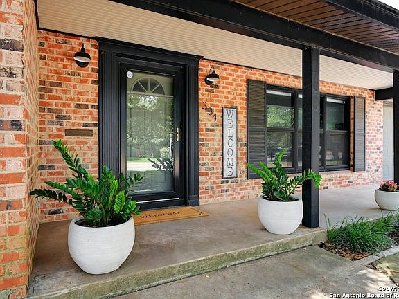 2nd image of 334 oak glen