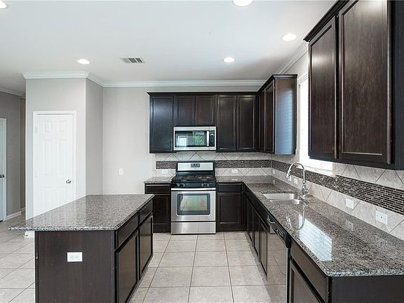 4th image of 2110 Sid Allens Dr