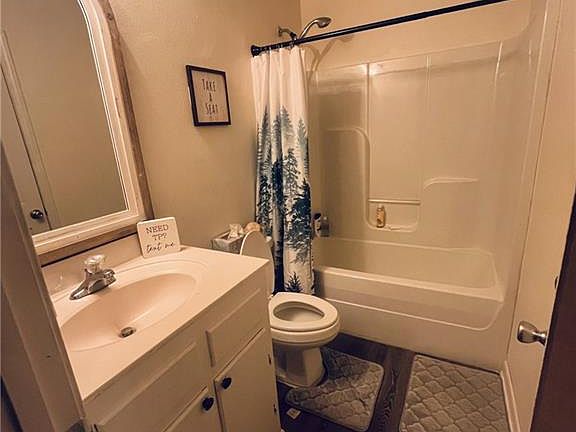 5th image of 12289 Falcon Crest Dr