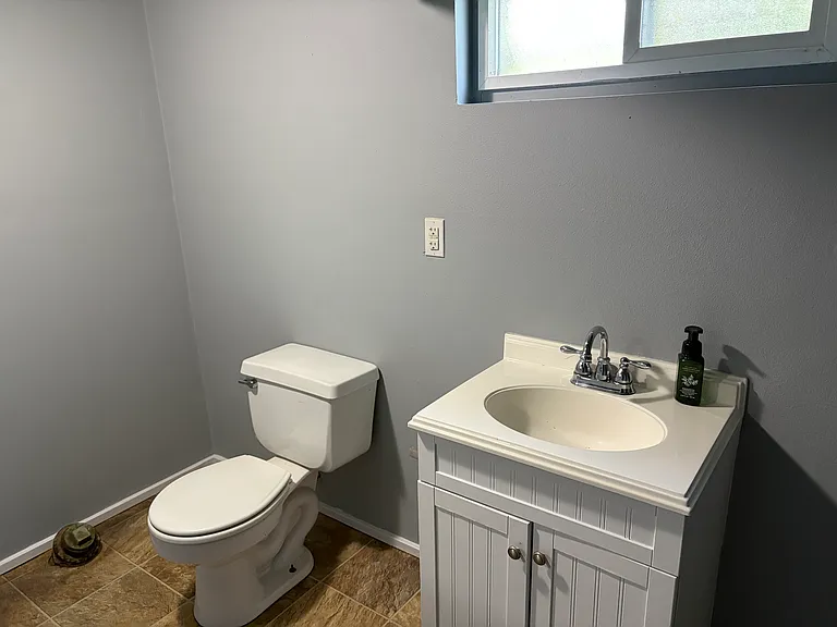 705 NE Dekum St — Photo 8