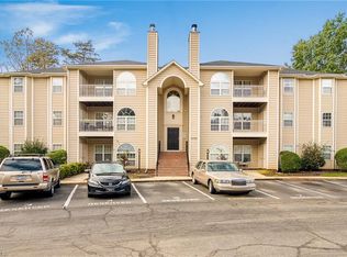 6706 W Friendly Ave UNIT 1E, Greensboro, NC 27410
