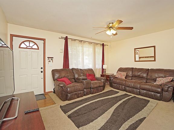 3rd image of 11693 Hollingsworth Way