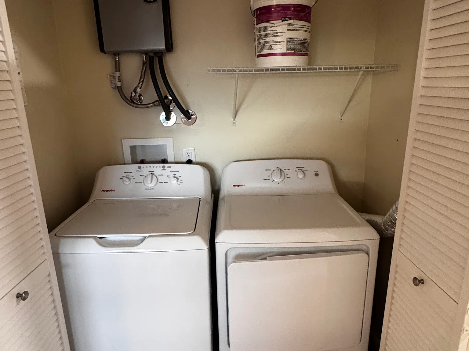 2 bed, 700 sqft, $1,500 — Photo 3