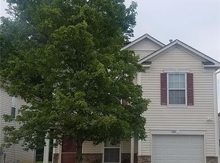 7210 Fox Point Dr, Charlotte, NC 28269