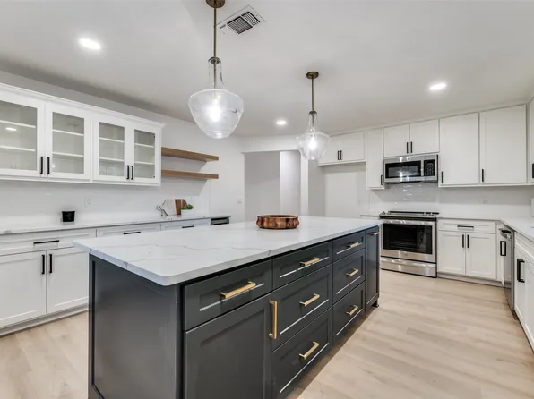 2601 Red Oak Ln, Plano, TX 75075