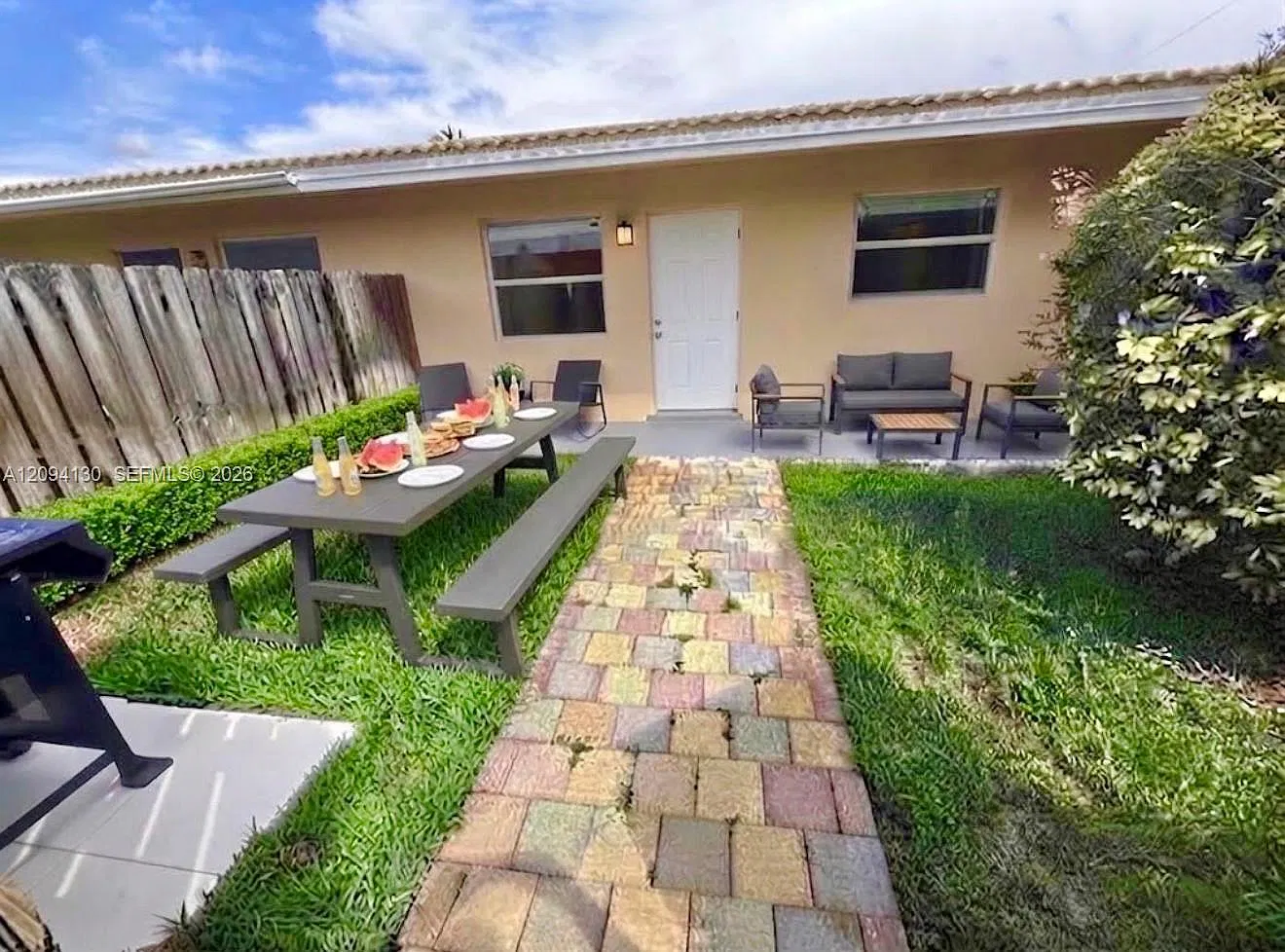 Villa Sun Ray Condo — Photo 1