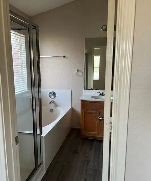 14921 Lipton Ln — Photo 11