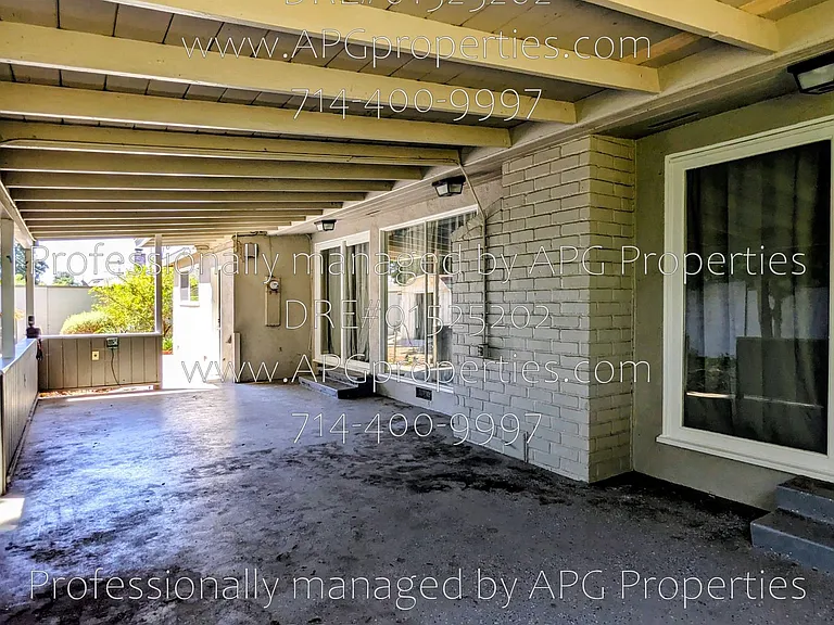 11242 Dallas Dr — Photo 43