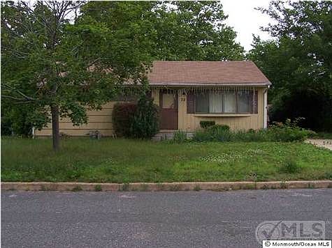 1st image of 72 Rosewood Dr