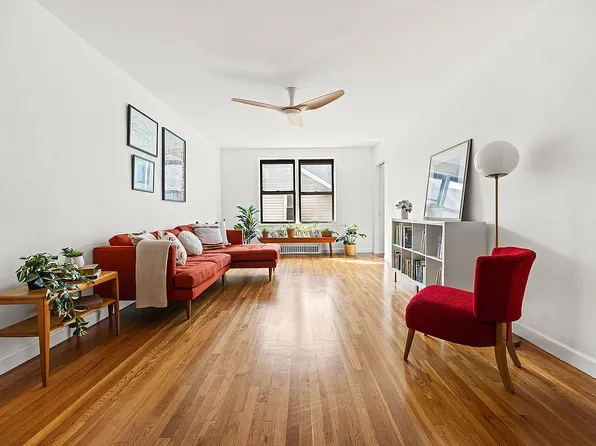 100 Ocean Pkwy APT 3H, Brooklyn, NY 11218