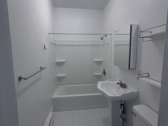 4th image of 216 Main St #5