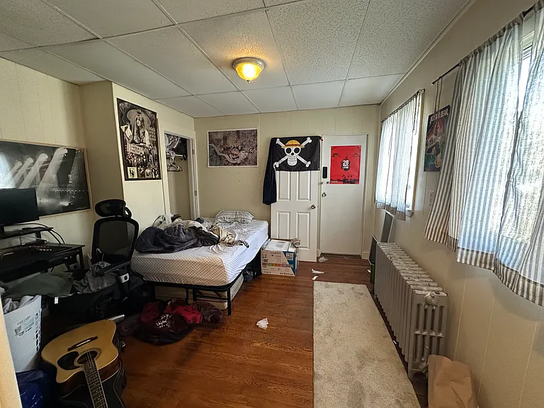 28 Monmouth St #2 — Photo 2