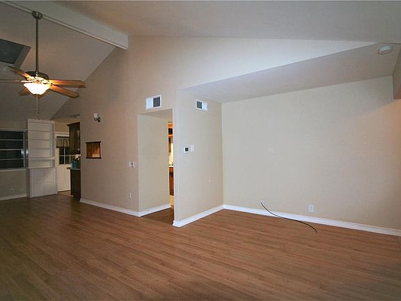 5th image of 321 E Bovell St