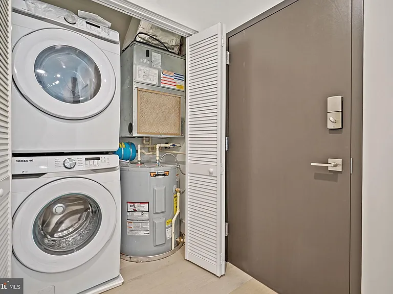 2027 Rhode Island Ave NE #401 — Photo 23