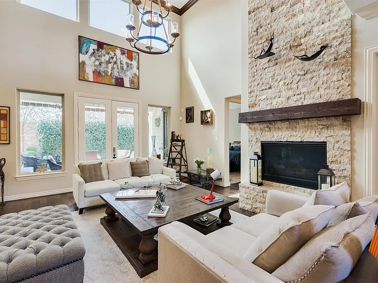 1826 Jade Hollow Ln — Photo 10