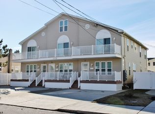 208 N 8th St, Brigantine, NJ 08203