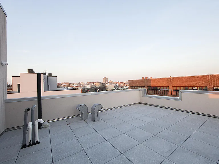 1295 Greene Ave #3A — Photo 11