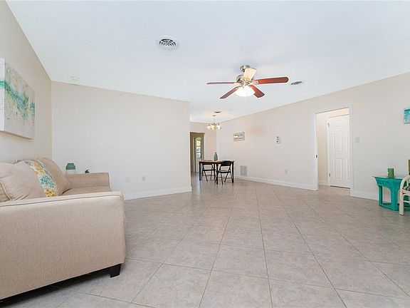 5th image of 876 Bay Vista Blvd