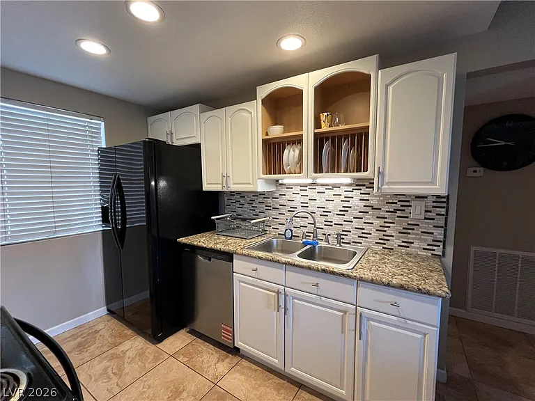 4241 Gannet Cir #205 — Photo 11