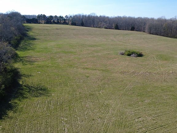 4th image of 100 Concord Rd