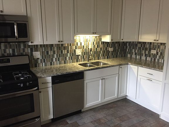 3rd image of 5606 N Ashland Ave #1