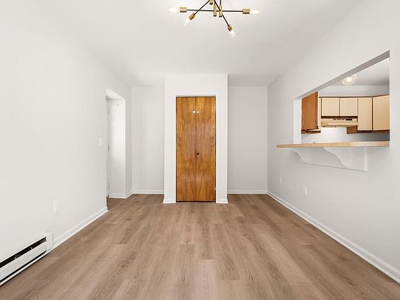 4th image of 31 Railroad St APT 10