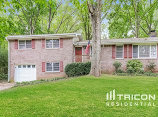 1411 Wildwood Dr, Acworth, GA 30102