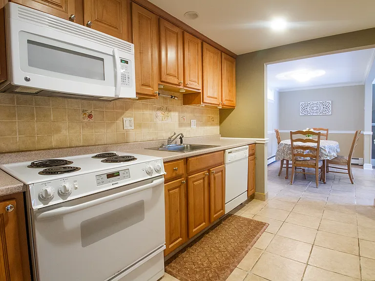 Kitchen includes everything you need.
