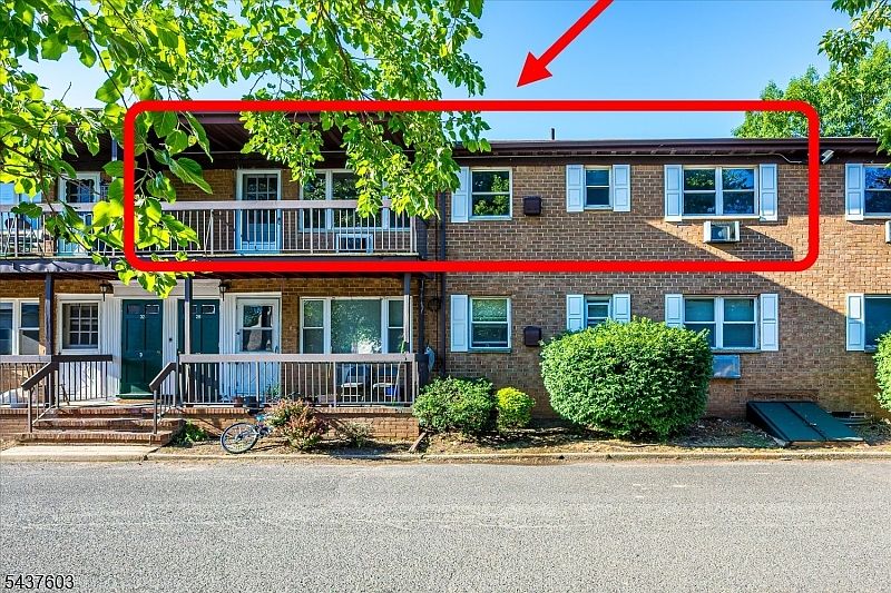 1st image of 55 Gill Ln